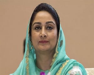 Centre treating farmers as 'enemy of State', alleges Harsimrat Badal