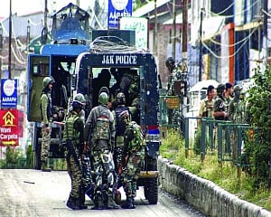 Coronavirus: CRPF personnel on holiday get 15 days leave extension