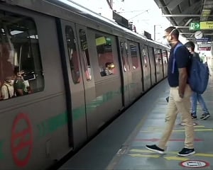 COVID: Red Line, Violet Line, Green Line resume services after 172 days