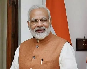 COVID-19: Modi speaks to Sonia, Manmohan, other leaders