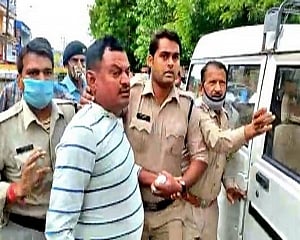 Cows, buffaloes caused accident of car carrying Dubey, claims STF