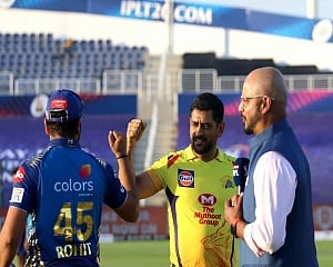 CSK elect to bowl against MI in IPL opener, no Abu Dhabi quarantine as Curran picked