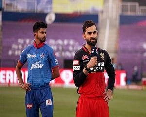 DC win toss, decide to bowl against RCB in key IPL tie