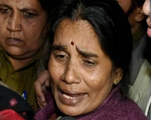 Delay in hanging shows failure of system: Nirbhaya's mother