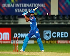 Delhi Capitals score 156/7 against MI
