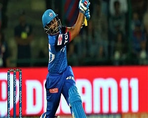 Delhi Capitals score 175/3 riding on Shaw's 64
