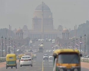 Delhi's air quality 'poor', likely to improve