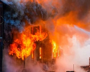 Eleven workers dead in Siberia fire: official