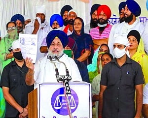 Farm protests swell Opp ranks