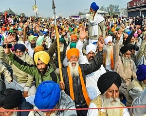 Farmers reject govt proposal on agri laws, to intensify agitation with nationwide protest on Dec 14