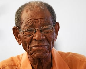 Former West Indies cricketer Everton Weekes dies aged 95