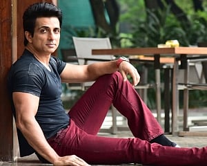 Getting offers for hero roles now, says Sonu Sood