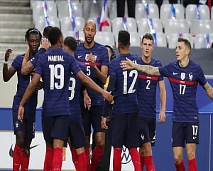 Giroud scores twice as France beats Ukraine 7-1 in friendly