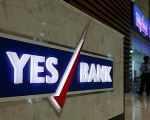 Govt notifies Yes Bank reconstruction scheme; moratorium to be lifted by March 18
