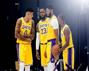 Grieving Lakers return to training after Bryant's death