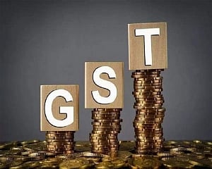GST collection in October crosses Rs 1 lakh crore