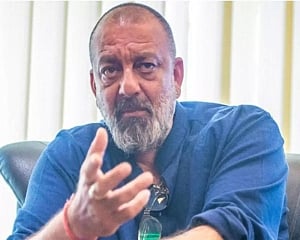 Happy to come out victorious from this battle: Sanjay Dutt on cancer