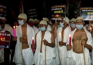 Hathras gang-rape case: IYC takes out candlelight vigil