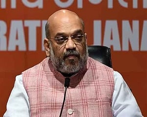 HM Amit Shah calls meet with Delhi LG, CM, leaders of political parties