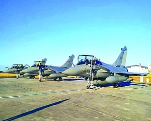 IAF’s 18-yr wait for hi-tech fighters over, 5 Rafale jets on way