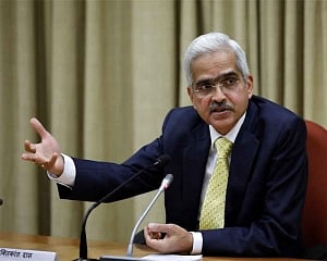 India at doorstep of economic revival, says RBI Governor