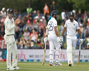 India fold for 242 after batting collapse in final session of day 1
