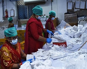 India surplus in face mask production, allow exports to clear inventory: Industry