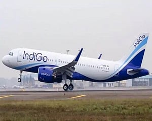 IndiGo to go for deeper pay cut for senior management, pilots