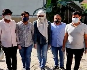 ISIS operative held in Delhi; police step up vigil