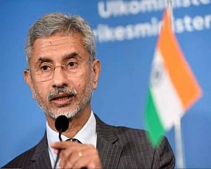 Jaishankar holds conversation with Iranian FM, says India deeply concerned about levels of tension