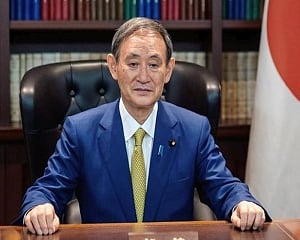 Japan's Suga holds 1st phone talks with Trump as leader
