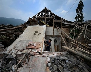 Jolted by series of earthquakes, many residents spending nights in tents