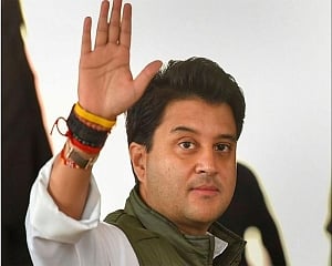 Jyotiraditya Scindia tests positive for COVID-19, admitted in Max Hospital
