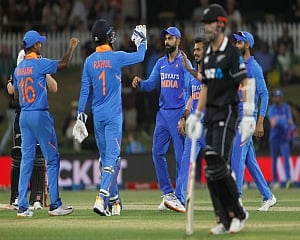 KL Rahul's hundred goes in vain, New Zealand compete 3-0 sweep