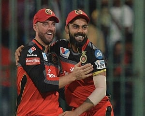 Kohli, De Villiers to auction cricketing gears to raise funds for  fight against COVID-19 pandemic