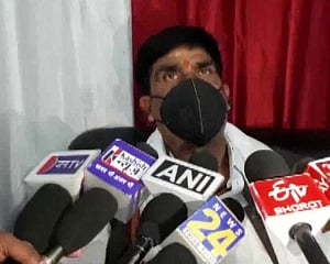 Liquor found from vehicle owned by Congress MLA in dry Bihar
