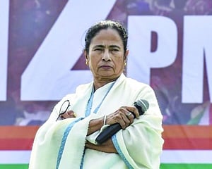 Mamata condoles Gogoi's death