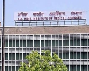 Man suspected to have contracted coronavirus attempts suicide at Delhi hospital