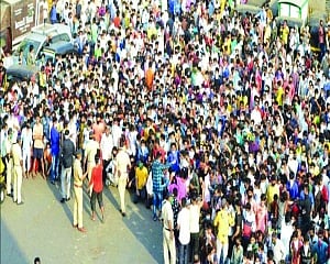 Migrants revolt