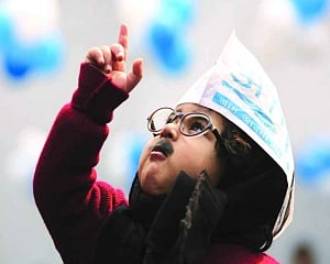 Mini Mufflerman special invitee at Kejriwal’s swearing-in