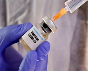 Moderna asking US, European regulators to greenlight Covid-19 vax