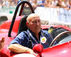 Motorsport great Moss dies aged 90