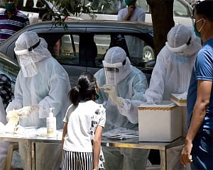Mumbai COVID-19 case count up by 1,002 to 32,791; 39 more die