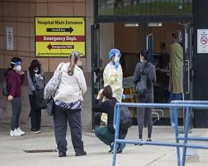 New Covid-19 cases continue to surge in Canada