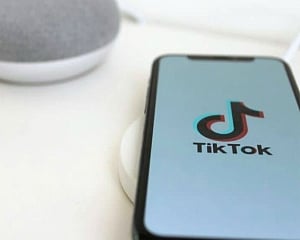 Online searches drop for Tik ToK, WeChat, ShareIT as India bans Chinese apps