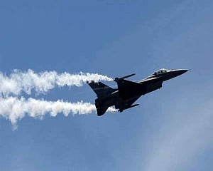 PAF F-16 jet crashes in Islamabad during Pakistan Day parade rehearsals