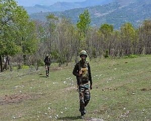 Pak violates ceasefire for 3rd day in J&K's Poonch district