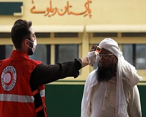 Pakistan reports third coronavirus death as confirmed cases jump to 464