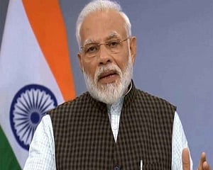 PM congratulates Kejriwal for Delhi win
