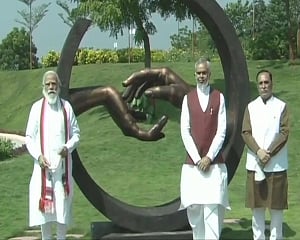 PM inaugurates 'Arogya Van' near Statue of Unity